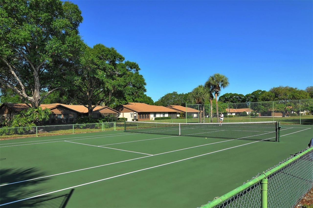 4767 Oak Hill Court, Unit 48, Sarasota, FL 34232 Photo