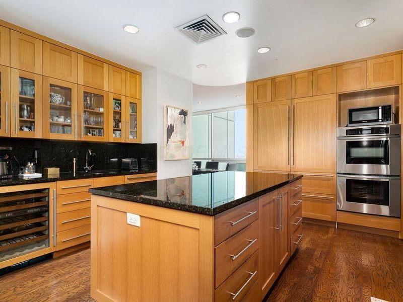 1 Miranova Place, Unit 2200, Columbus, OH 43215 Photo 14