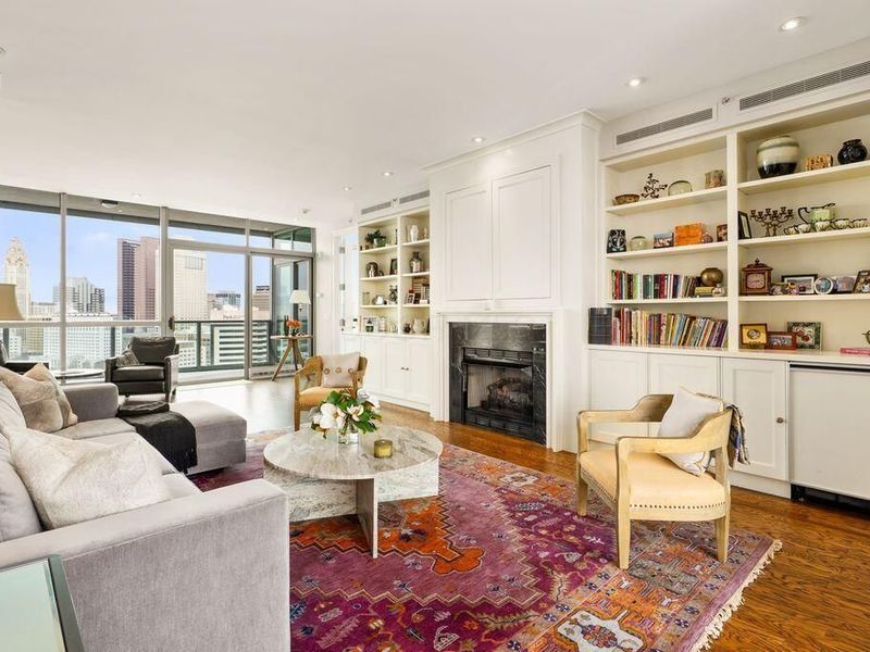 1 Miranova Place, Unit 2200, Columbus, OH 43215 Photo 18