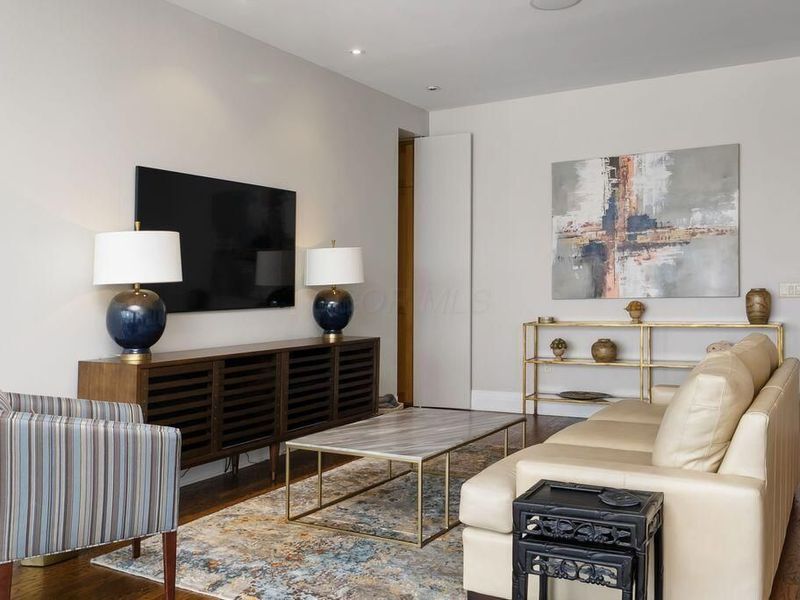 1 Miranova Place, Unit 2200, Columbus, OH 43215 Photo 6