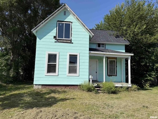 721 MULBERRY Street, Galesburg, IL 61401