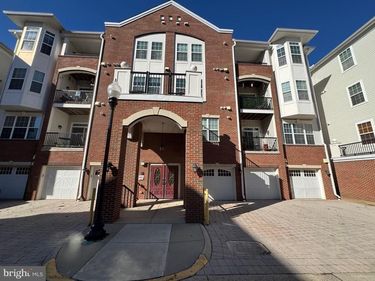 9202 CHARLESTON DRIVE, Unit 405, MANASSAS, VA 20110