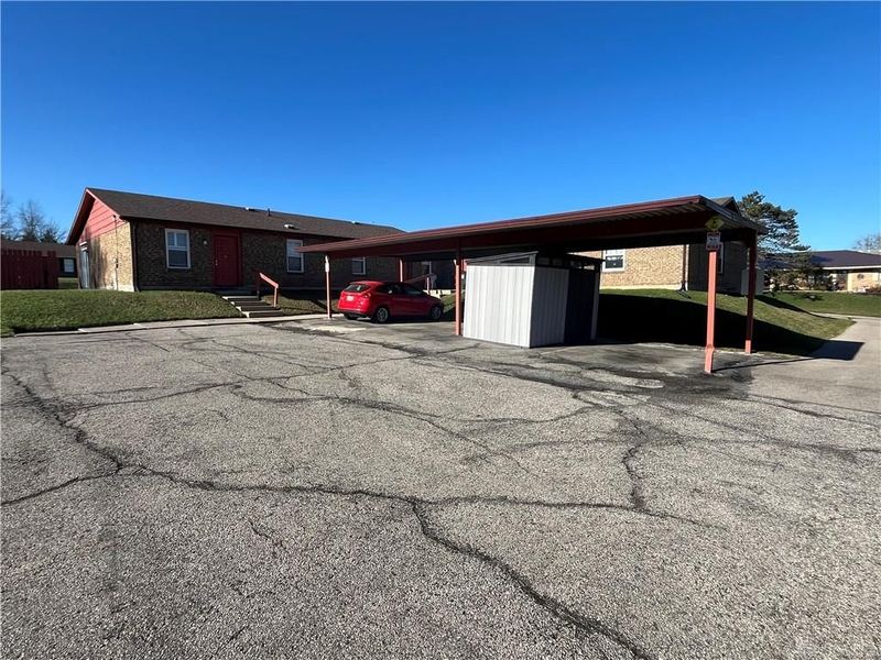 1450 Minstrel Drive, Unit A-D, Dayton, OH 45449 Photo 2