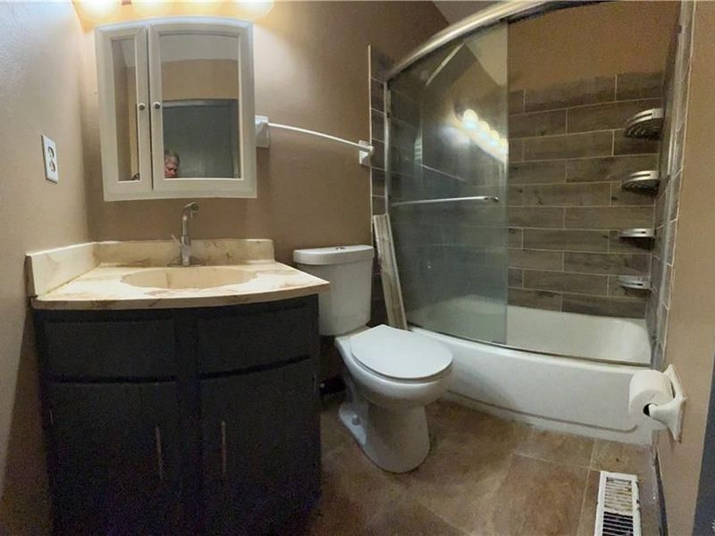 1450 Minstrel Drive, Unit A-D, Dayton, OH 45449 Photo 9