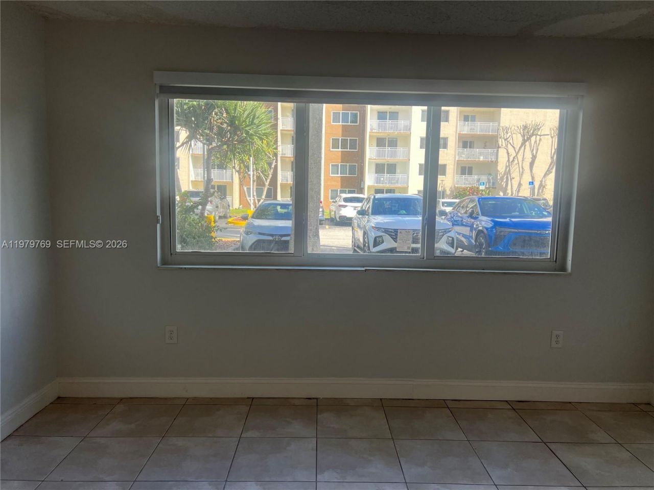 6950 Miami Gardens Dr , Unit 2-117, Hialeah, FL 33015 Photo