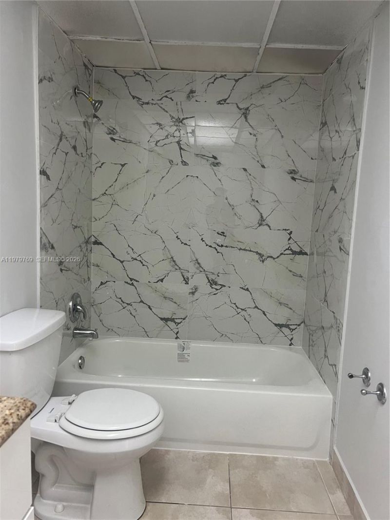 6950 Miami Gardens Dr , Unit 2-117, Hialeah, FL 33015 Photo