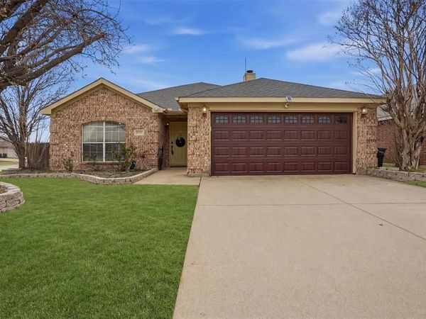 4800 Topaz Lane, Granbury, TX 76049