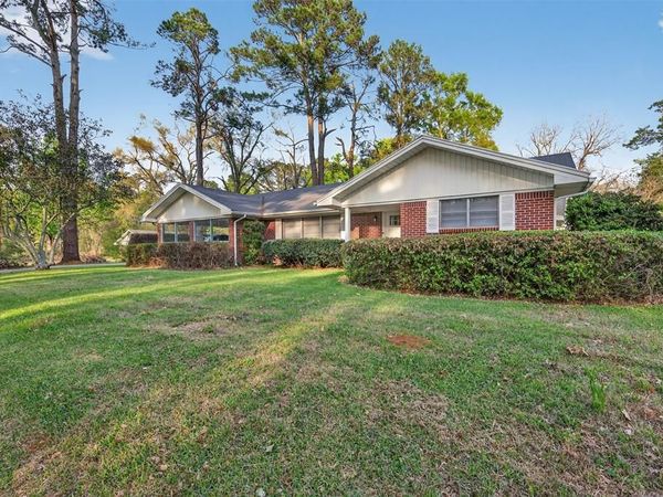 522 Lee Street, Mansfield, LA 71052