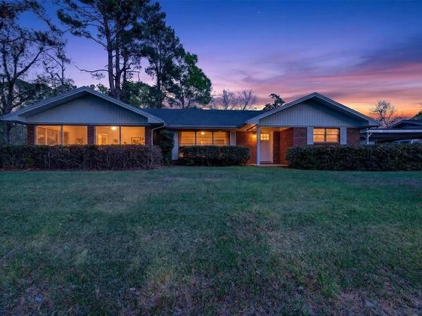 522 Lee Street, Mansfield, LA 71052