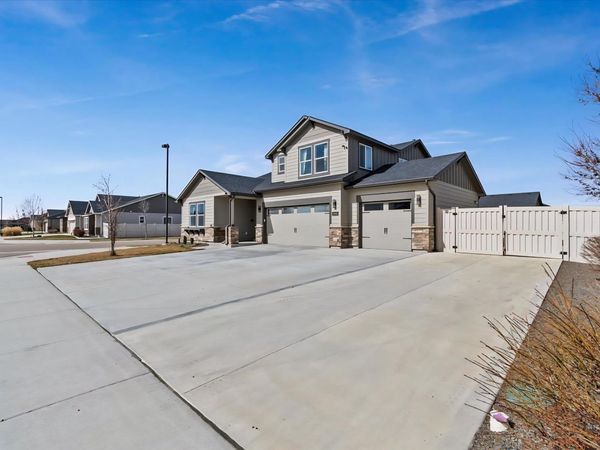5682 E Effra St., Nampa, ID 83687