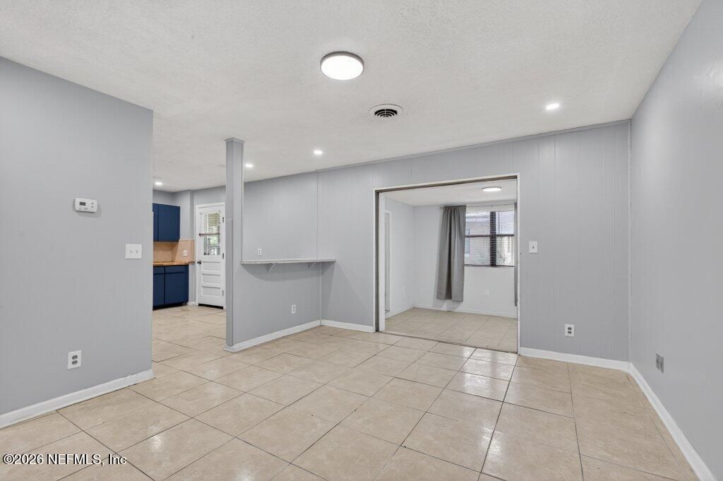 6886 Tom Thumb Drive, Jacksonville, FL 32210 Photo