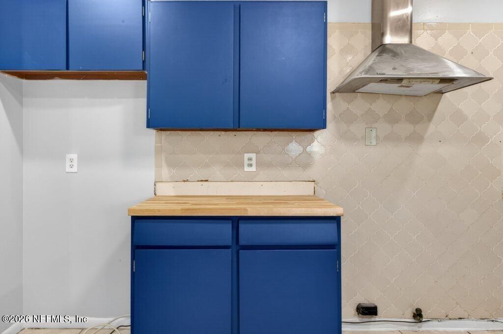 6886 Tom Thumb Drive, Jacksonville, FL 32210 Photo