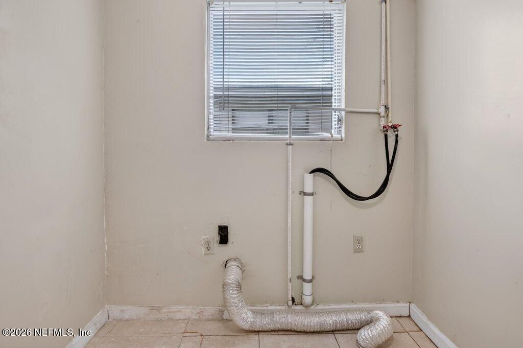 6886 Tom Thumb Drive, Jacksonville, FL 32210 Photo