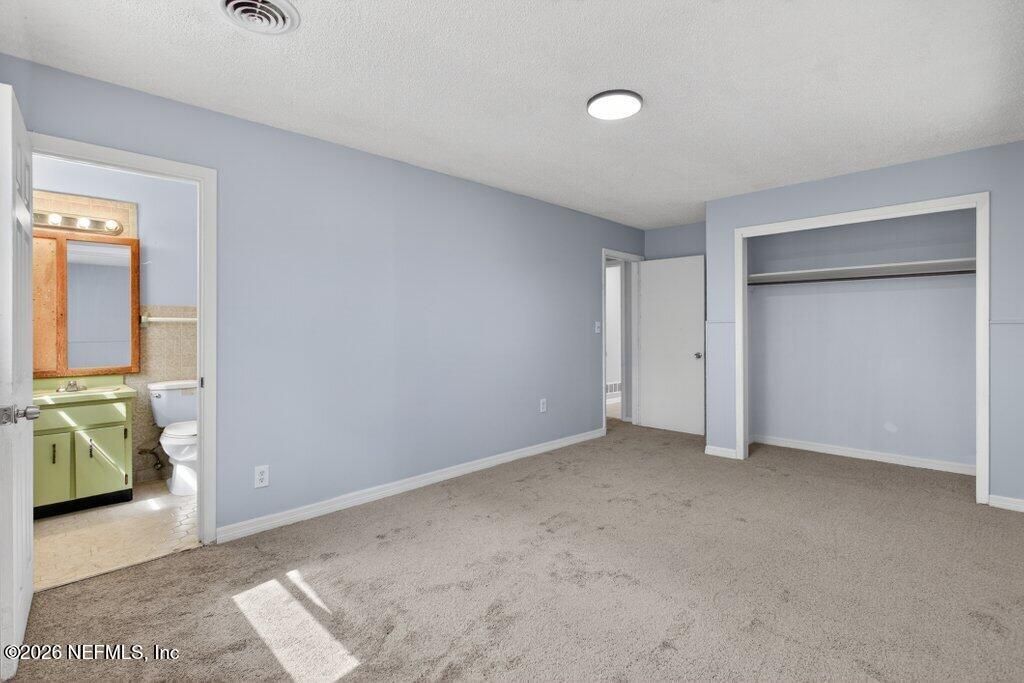 6886 Tom Thumb Drive, Jacksonville, FL 32210 Photo