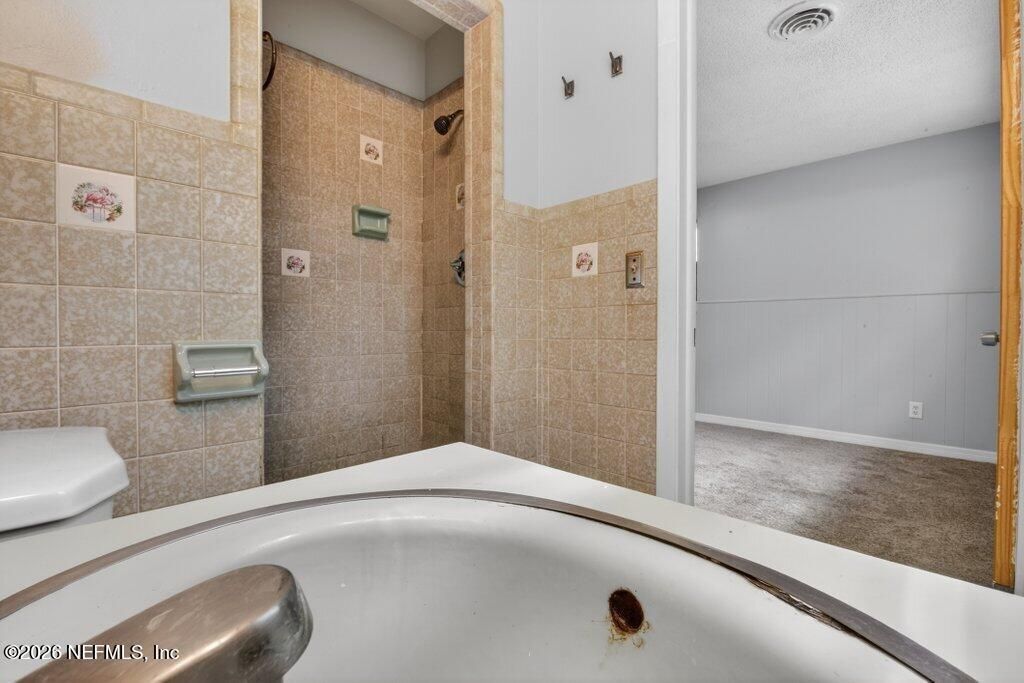 6886 Tom Thumb Drive, Jacksonville, FL 32210 Photo