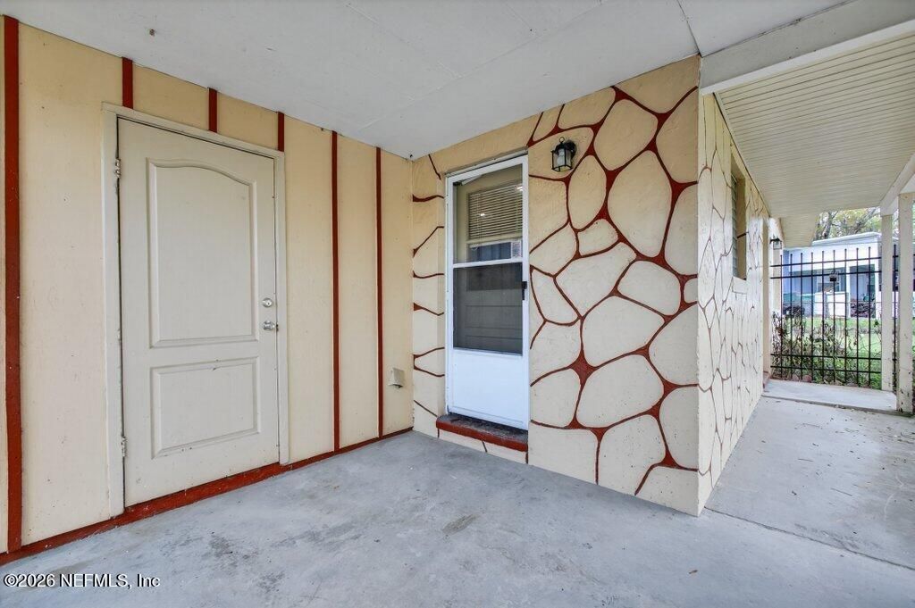 6886 Tom Thumb Drive, Jacksonville, FL 32210 Photo