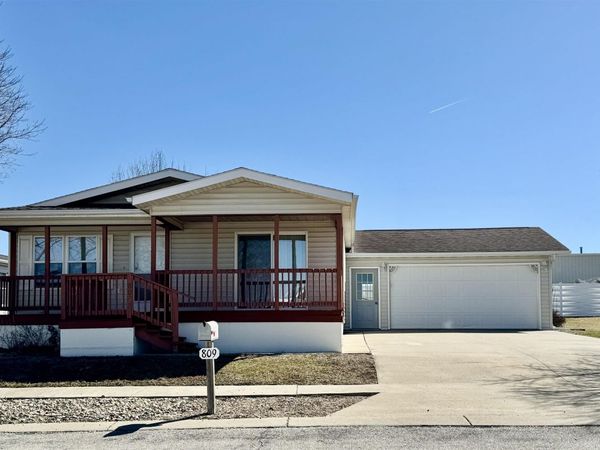 809 Goldenshores, Creston, IA 50801