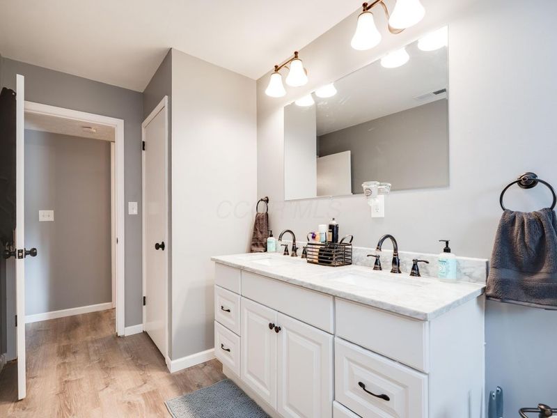 75 Country Manor Drive SE, Washington Court House, OH 43160 Photo 8