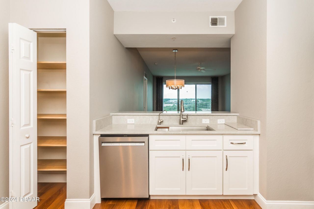 2801 S Ridgewood Avenue, Unit 807, South Daytona, FL 32119 Photo