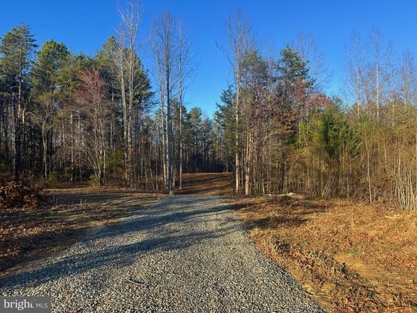 541 EQUESTRIAN LANDING TRAIL, BUMPASS, VA 23024