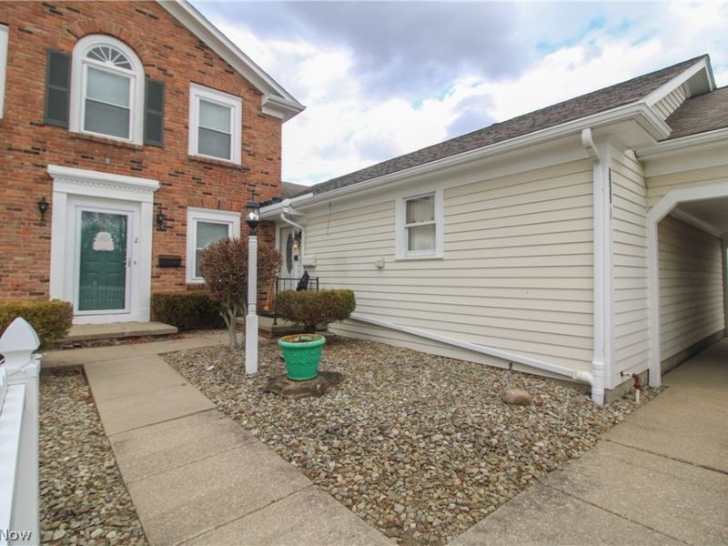 810 Kentwood Drive, Unit 3, Boardman, OH 44512 Photo 1