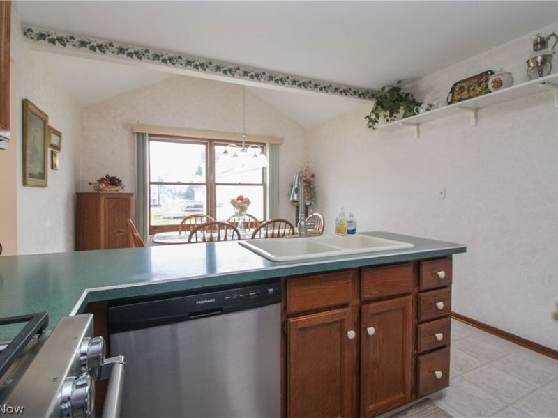 810 Kentwood Drive, Unit 3, Boardman, OH 44512 Photo 9