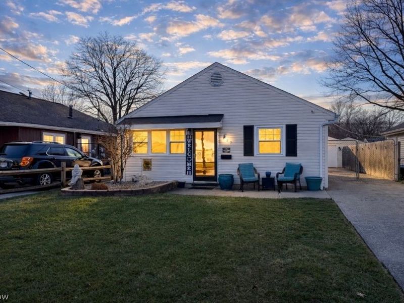 817 Boston Avenue, Elyria, OH 44035 Photo 2