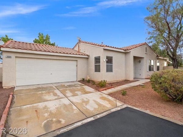 7904 Smokey Ridge Court , Las Vegas, NV 89131