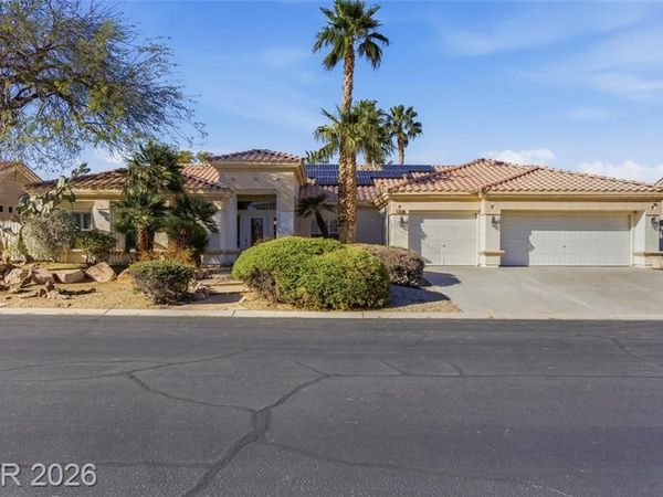 7430 Bisonwood Avenue , Las Vegas, NV 89131