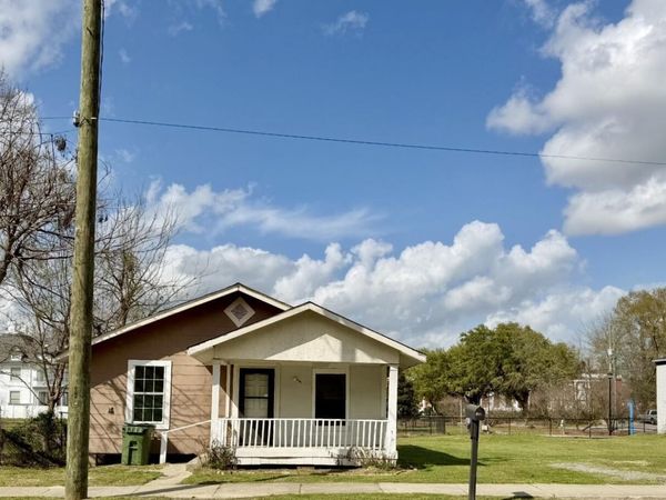 115 W 4th St., Hattiesburg, MS 39401