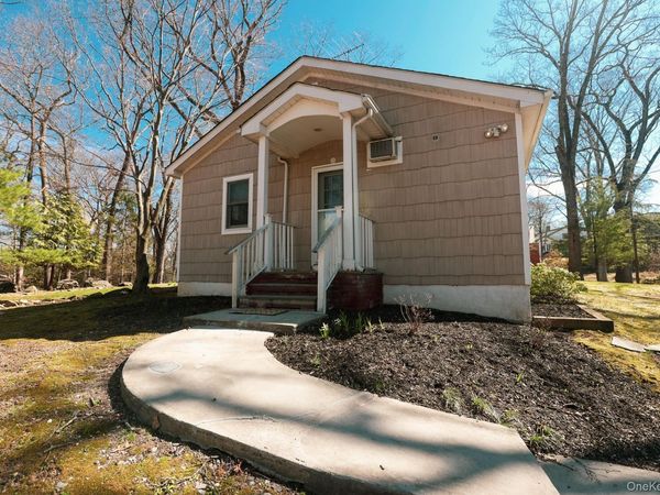 109 Vista Terrace S, Unit B, Mahopac, NY 10541