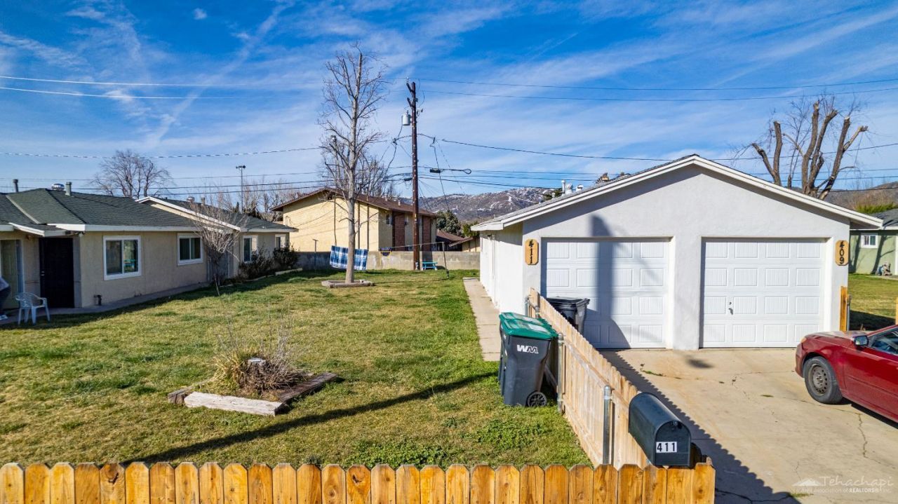 411 Maple Street, Tehachapi, CA 93561 Main Photo