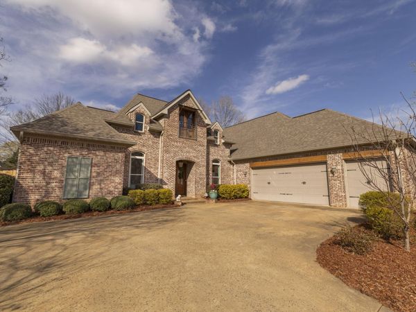 107 Turnberry Lane, Starkville, MS 39759