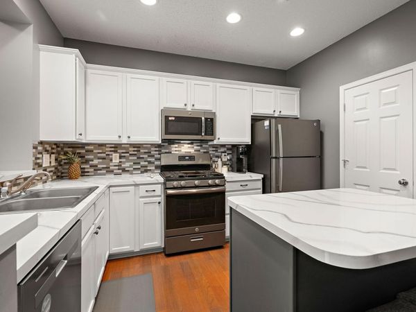 13804 54th Avenue N, Plymouth, MN 55446