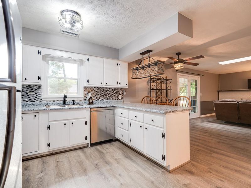 75 Country Manor Drive, Washington Court House, OH 43160 Photo 3