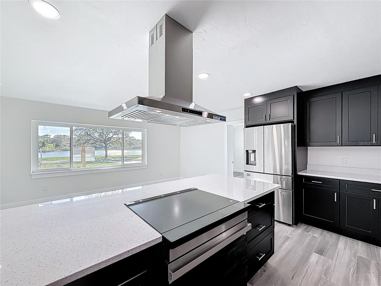 2335 Murilla Way S, Saint Petersburg, FL 33712 Photo