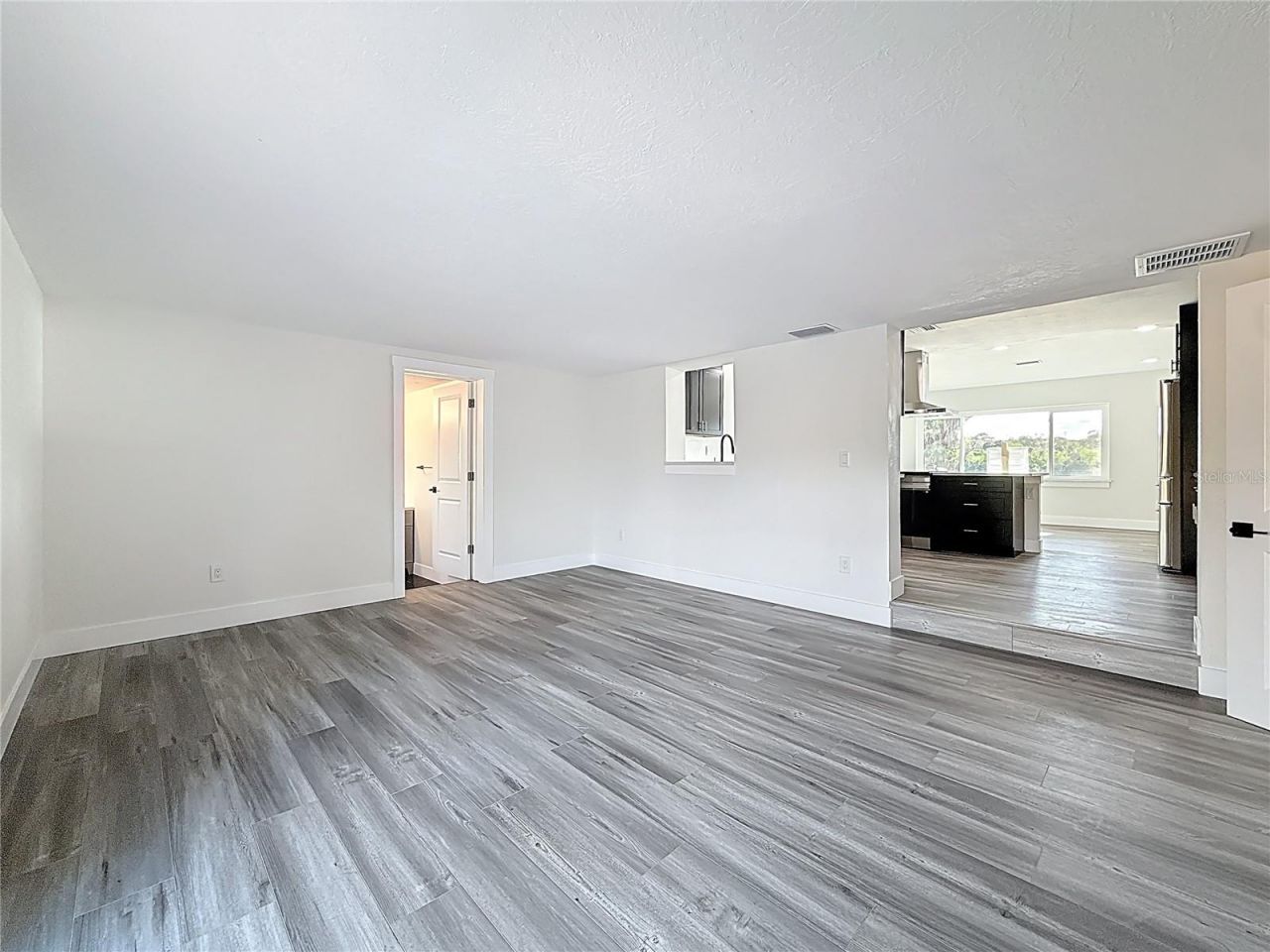 2335 Murilla Way S, Saint Petersburg, FL 33712 Photo