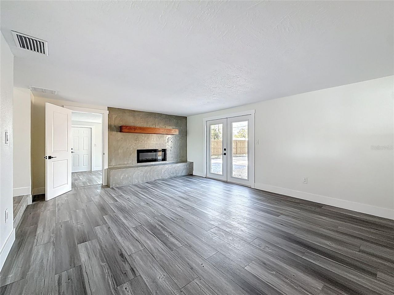 2335 Murilla Way S, Saint Petersburg, FL 33712 Photo