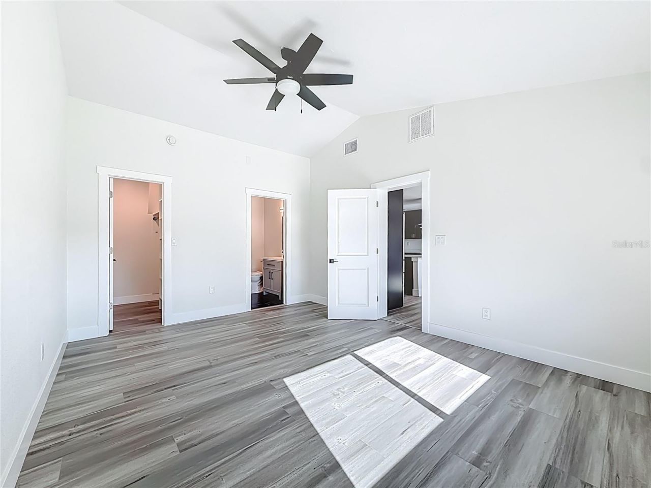 2335 Murilla Way S, Saint Petersburg, FL 33712 Photo