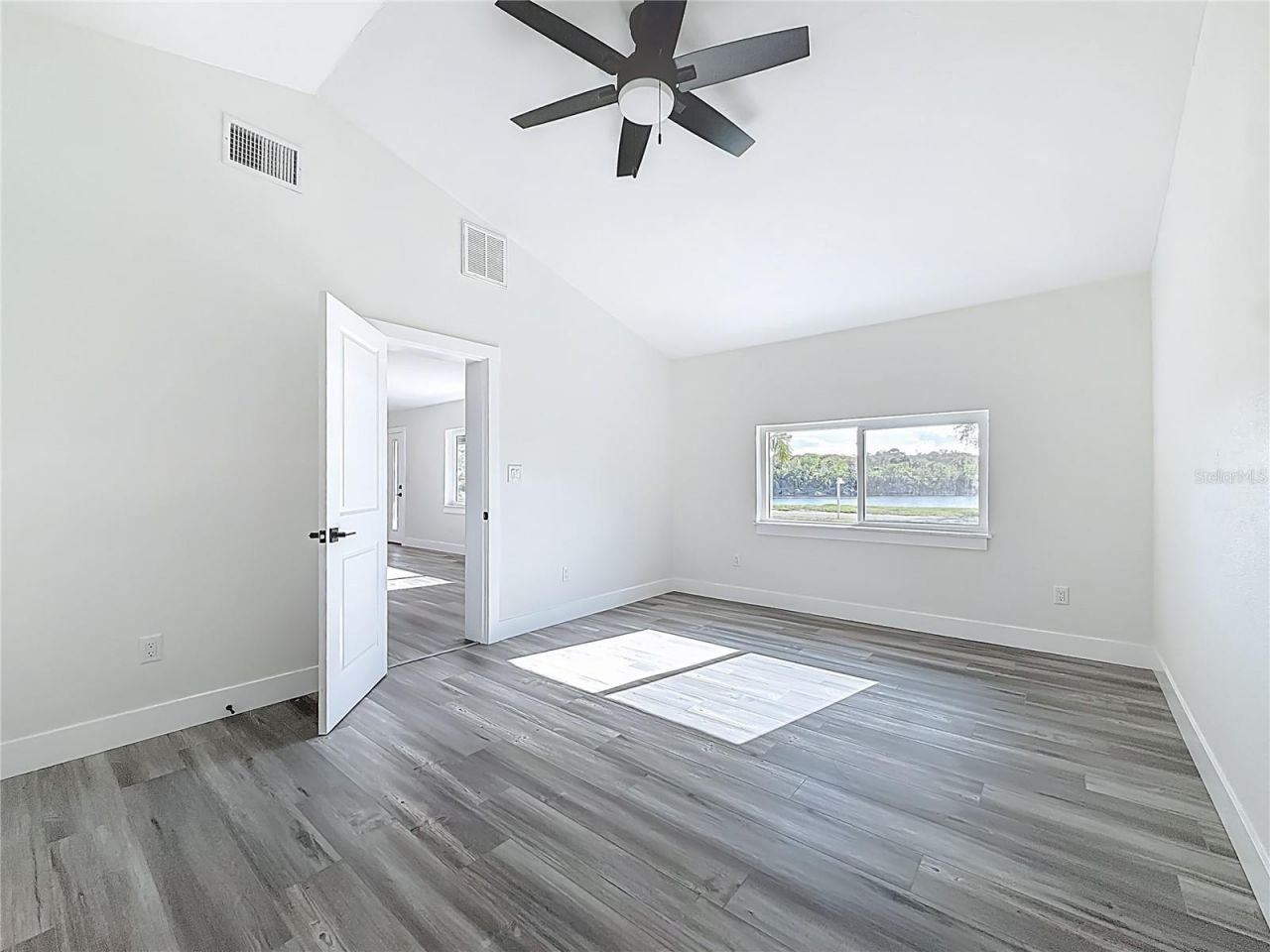 2335 Murilla Way S, Saint Petersburg, FL 33712 Photo