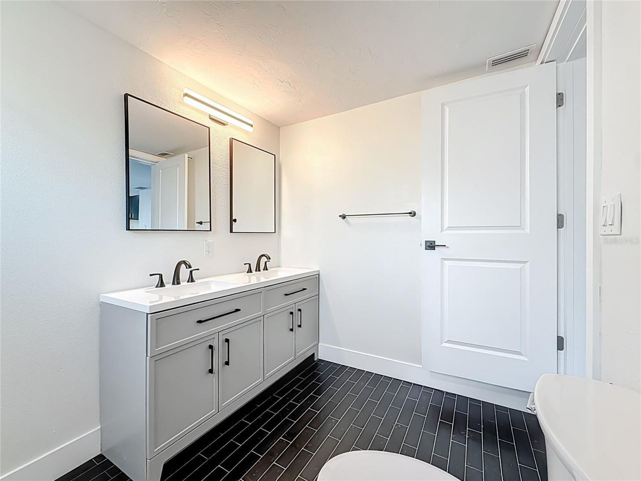 2335 Murilla Way S, Saint Petersburg, FL 33712 Photo