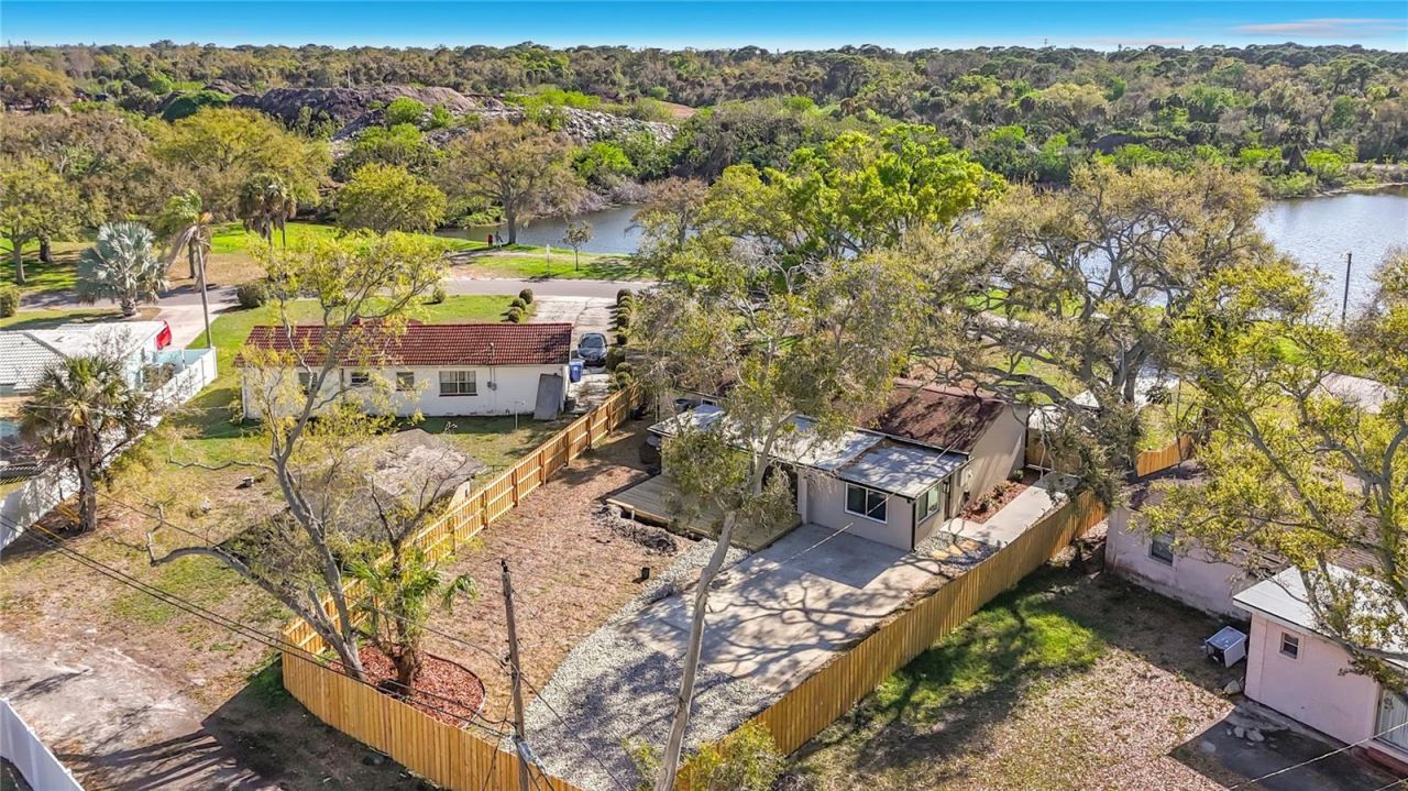 2335 Murilla Way S, Saint Petersburg, FL 33712 Photo