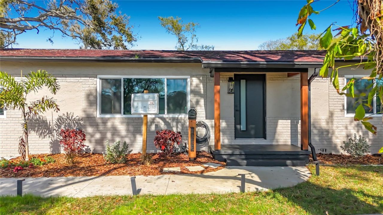 2335 Murilla Way S, Saint Petersburg, FL 33712 Photo