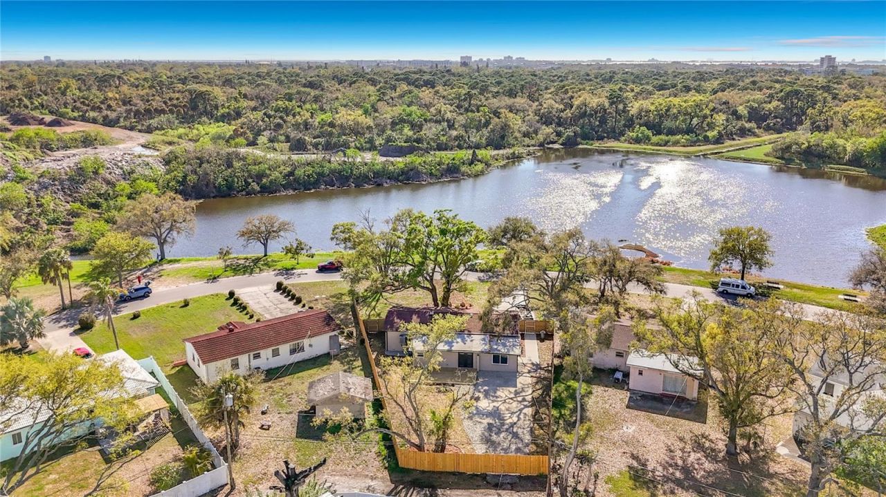 2335 Murilla Way S, Saint Petersburg, FL 33712 Photo