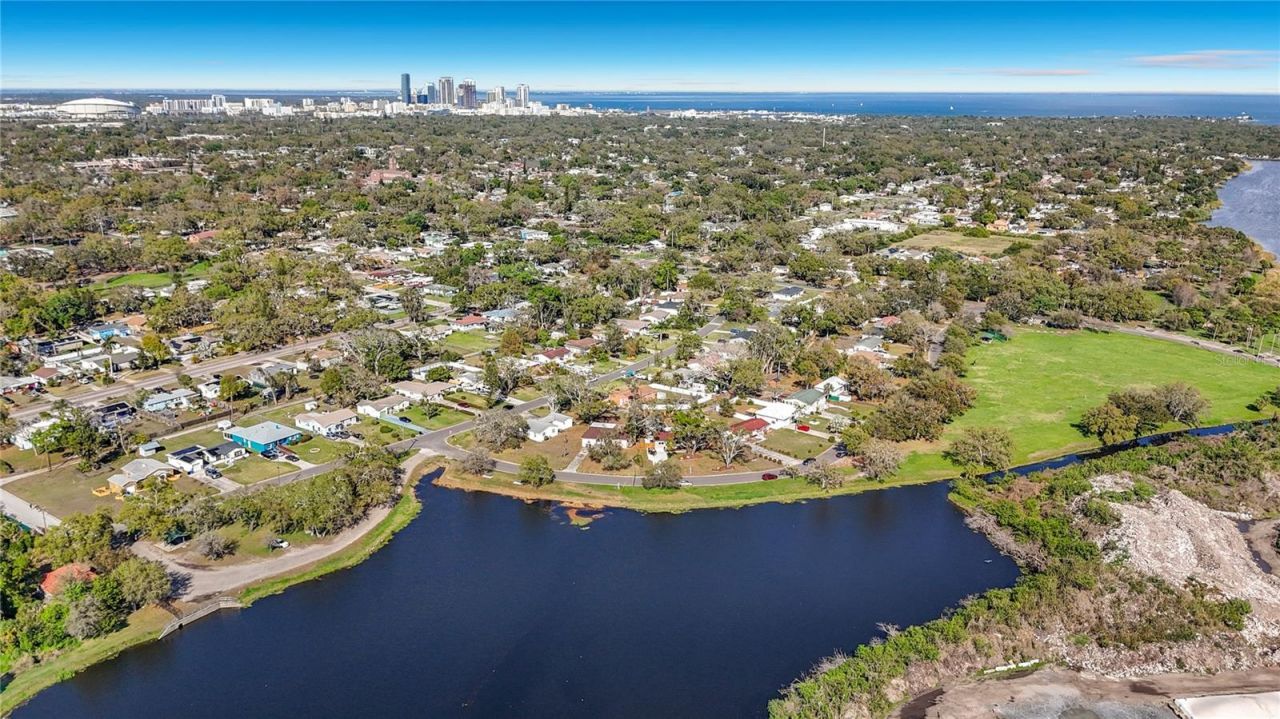 2335 Murilla Way S, Saint Petersburg, FL 33712 Photo