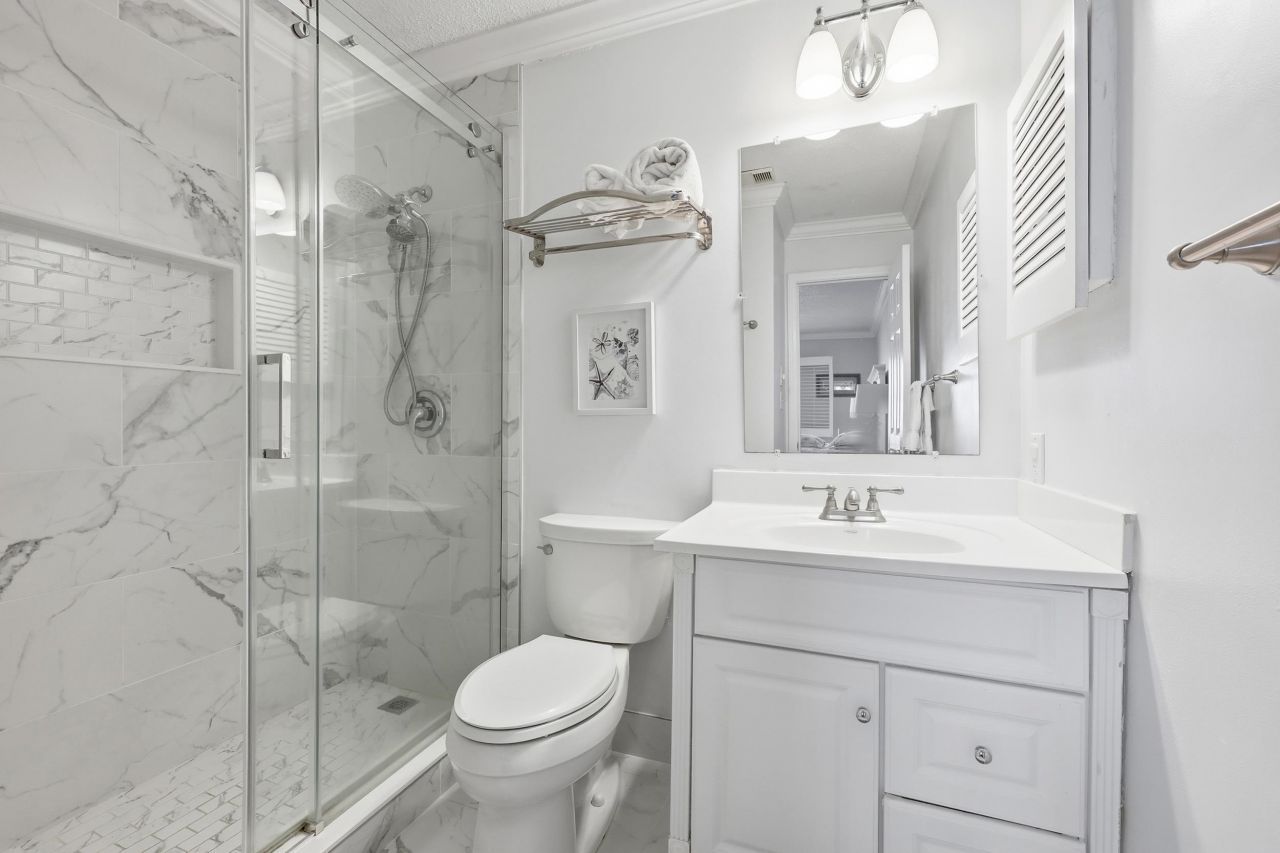 1310 N Waccamaw Dr. Photo 13