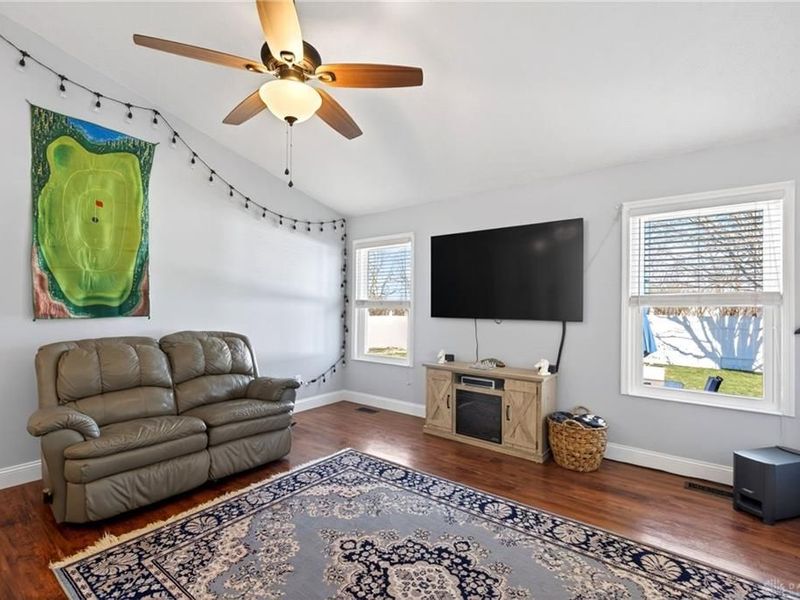 2936 W Barnhill Place, Xenia, OH 45385 Photo 9