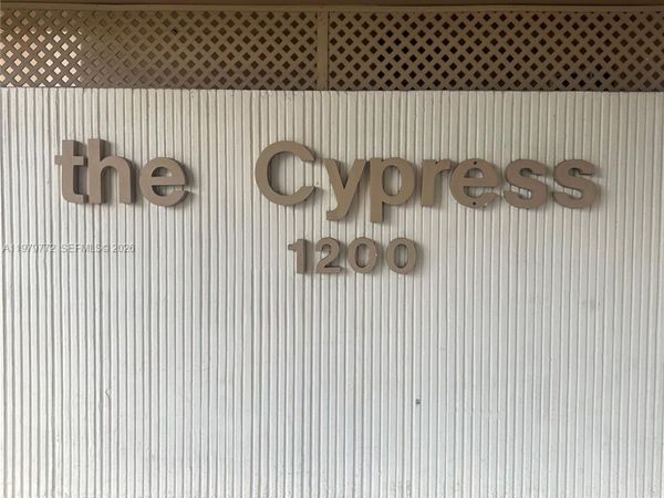 1200 Saint Charles Pl, Unit 606, Pembroke Pines, FL 33026