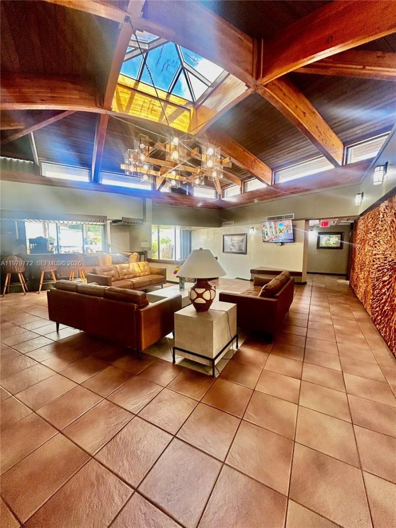 1200 Saint Charles Pl, Unit 606, Pembroke Pines, FL 33026 Photo