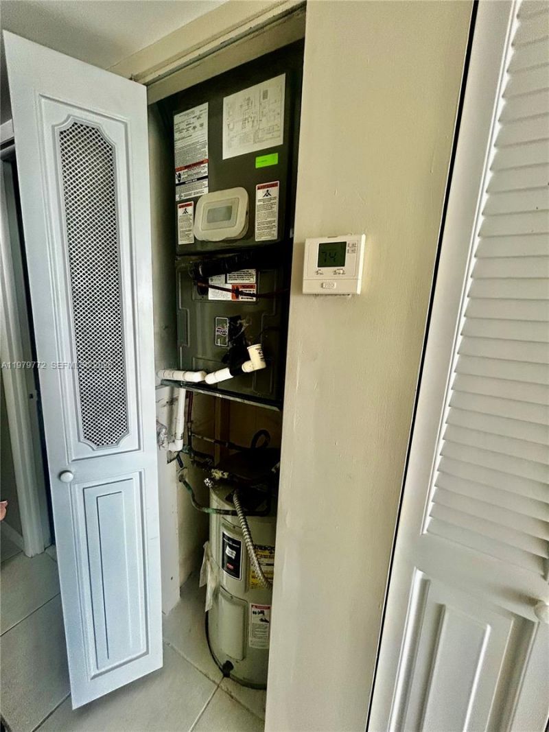 1200 Saint Charles Pl, Unit 606, Pembroke Pines, FL 33026 Photo